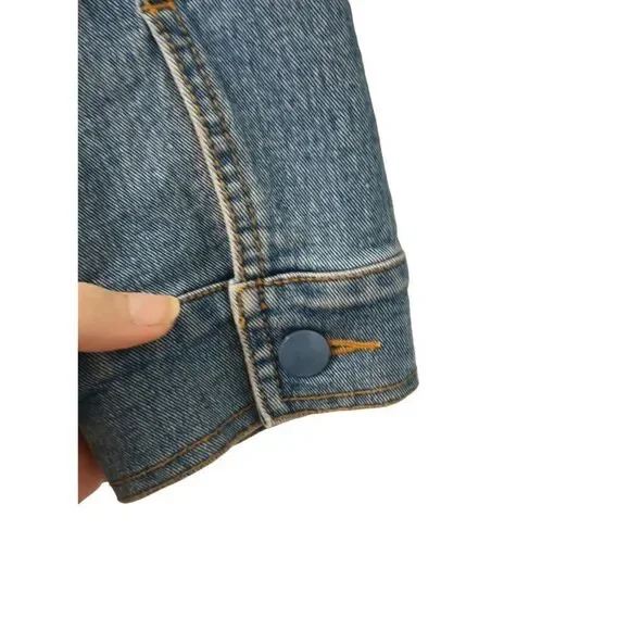 Very Vera Cropped Embroidered Jean Jacket Size Large Petite - Picture 3 of 8